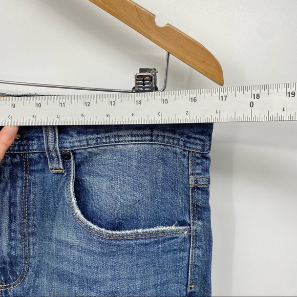 Empyre Men's Medium Wash Blue Distressed Jeans Size 32 - Picture 6 of 8